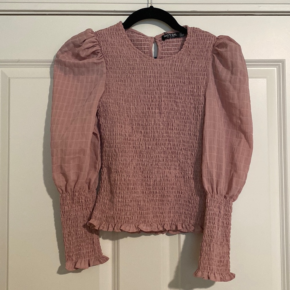 Nasty Gal puff sleeve petite blush blouse, brand new with tags!